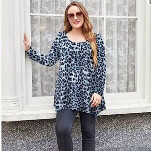 Larace Long Sleeve Navy Blue Black Animal Print Flowy Tunic Top in Size XL